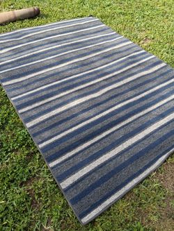 LOTS OF VERY NICE 5 BY 7 AREA RUGS