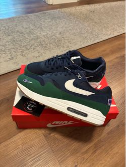 Nike air max 1 gorge green Sz 11 mens