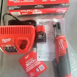 Milwaukee 3/8" Ratchet Brushless Fuel Kit M12 