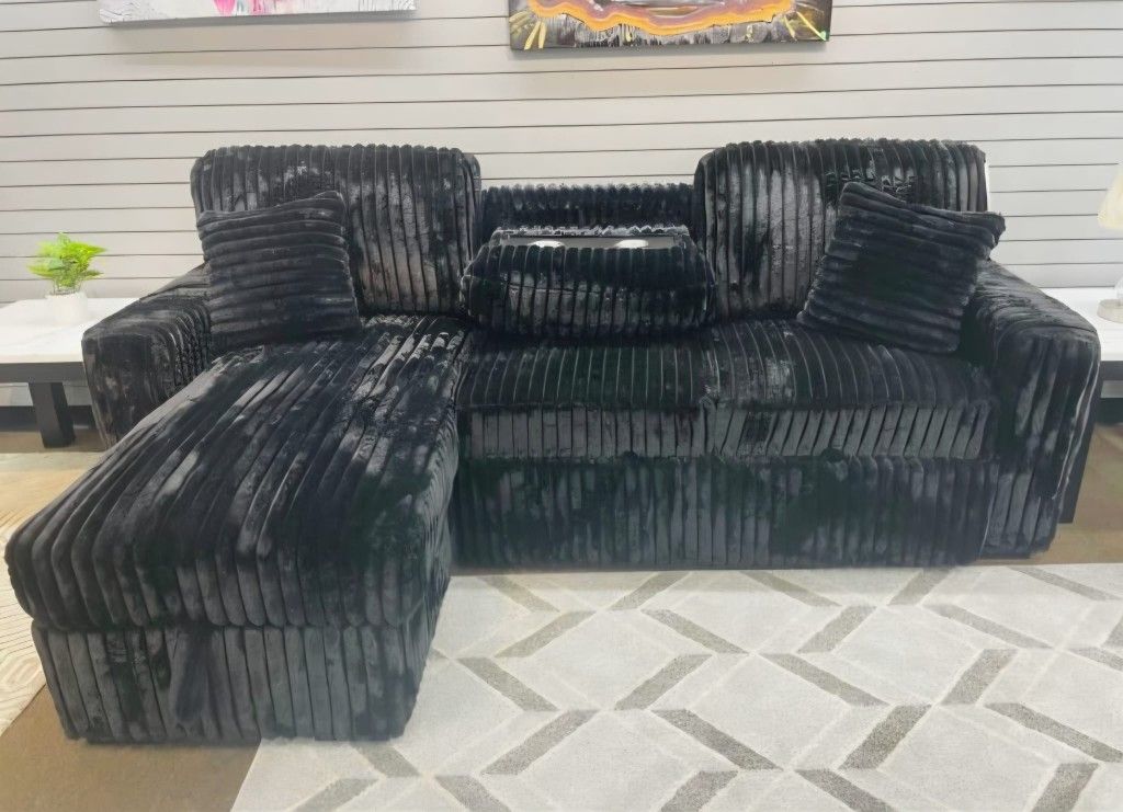 Midnight-Madness Onyx 2-Piece Left-Arm Facing Sectional Sofa With Chaise
Ashley Furniture$10 Down Payment And Financing Available
