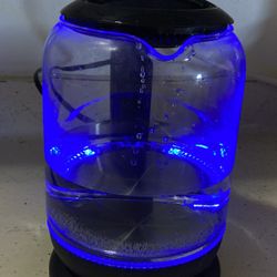 Chefman 1.7liter Electric Glass Kettle , Fast Hot Water Boiler 