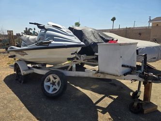 Yamaha WaveRunner Jet Ski with Trailer 1200 XLT