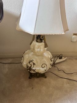 2 lamps