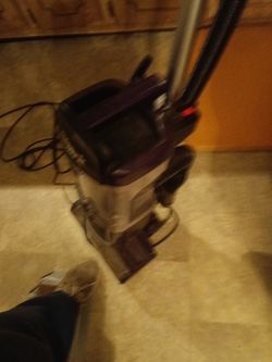 Shark navigator vacuum