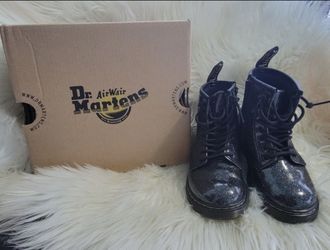 Dr. Airwair Martens Kids Size 10 C