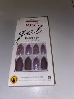 Press on nails