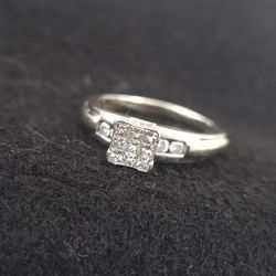 14 K 2 Tone Gold Engagement Ring