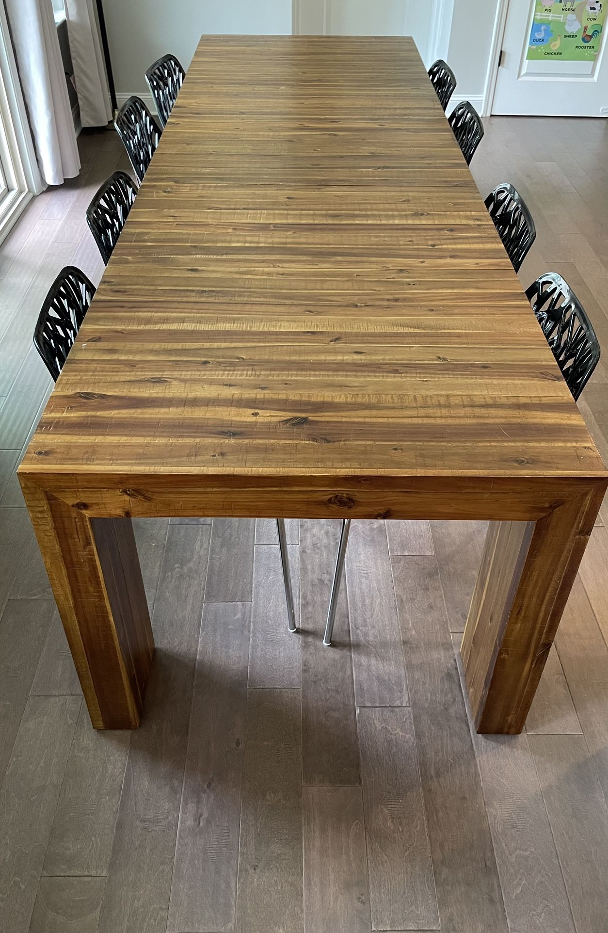 Dining Table With FREE CHAIRS