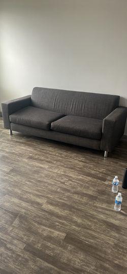 Couch for sale ! UNC/DUKE area!
