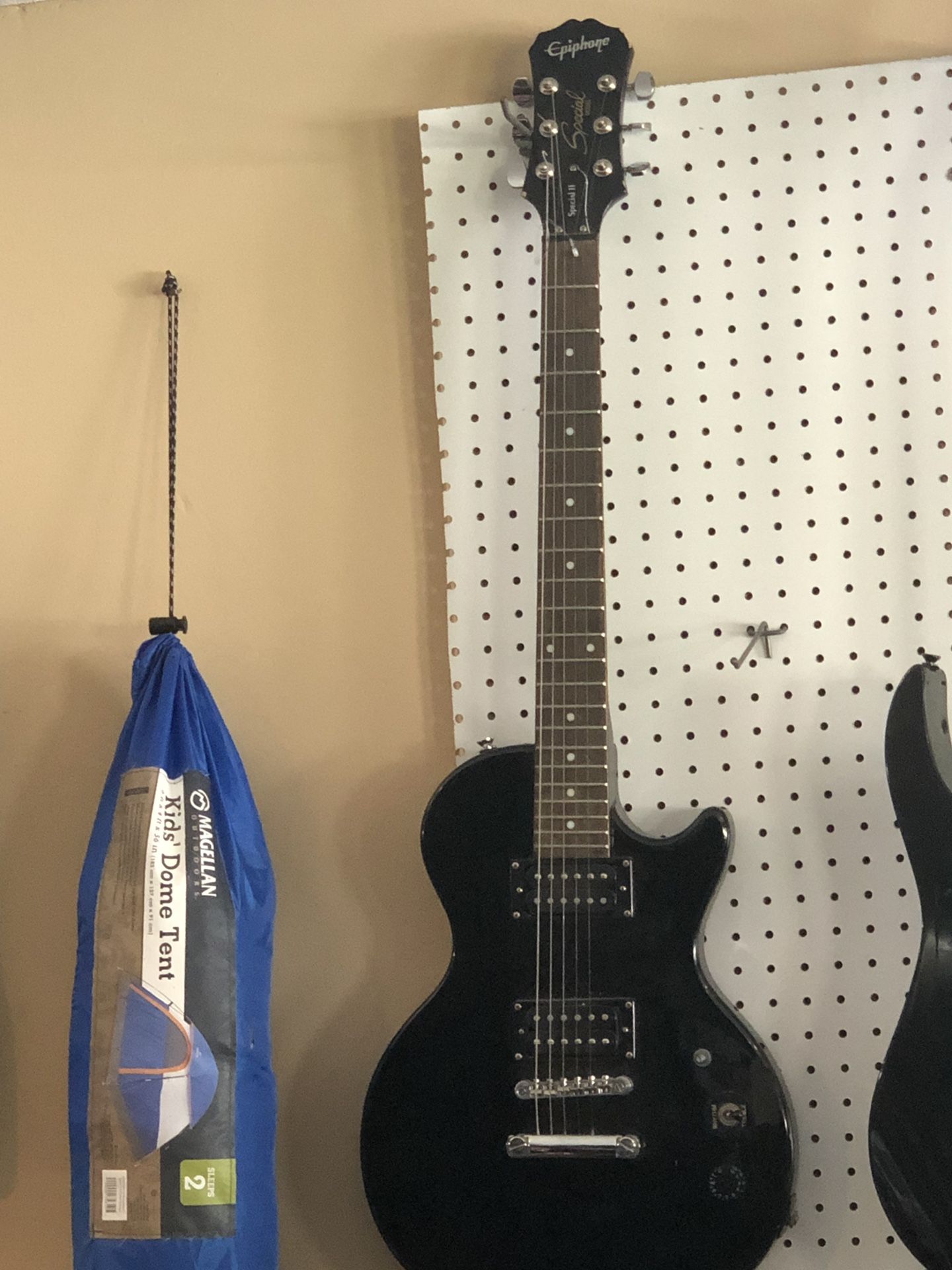 Epi Phone Guitar