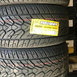 305 40 22 New Tires Set 