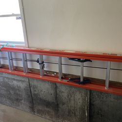 24 Ft Fiberglass Extension Ladder 