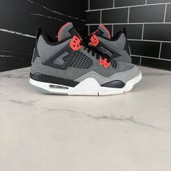 Ds Jordan 4 infrared no box $80 size 3Y