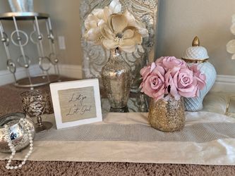 House gold decor