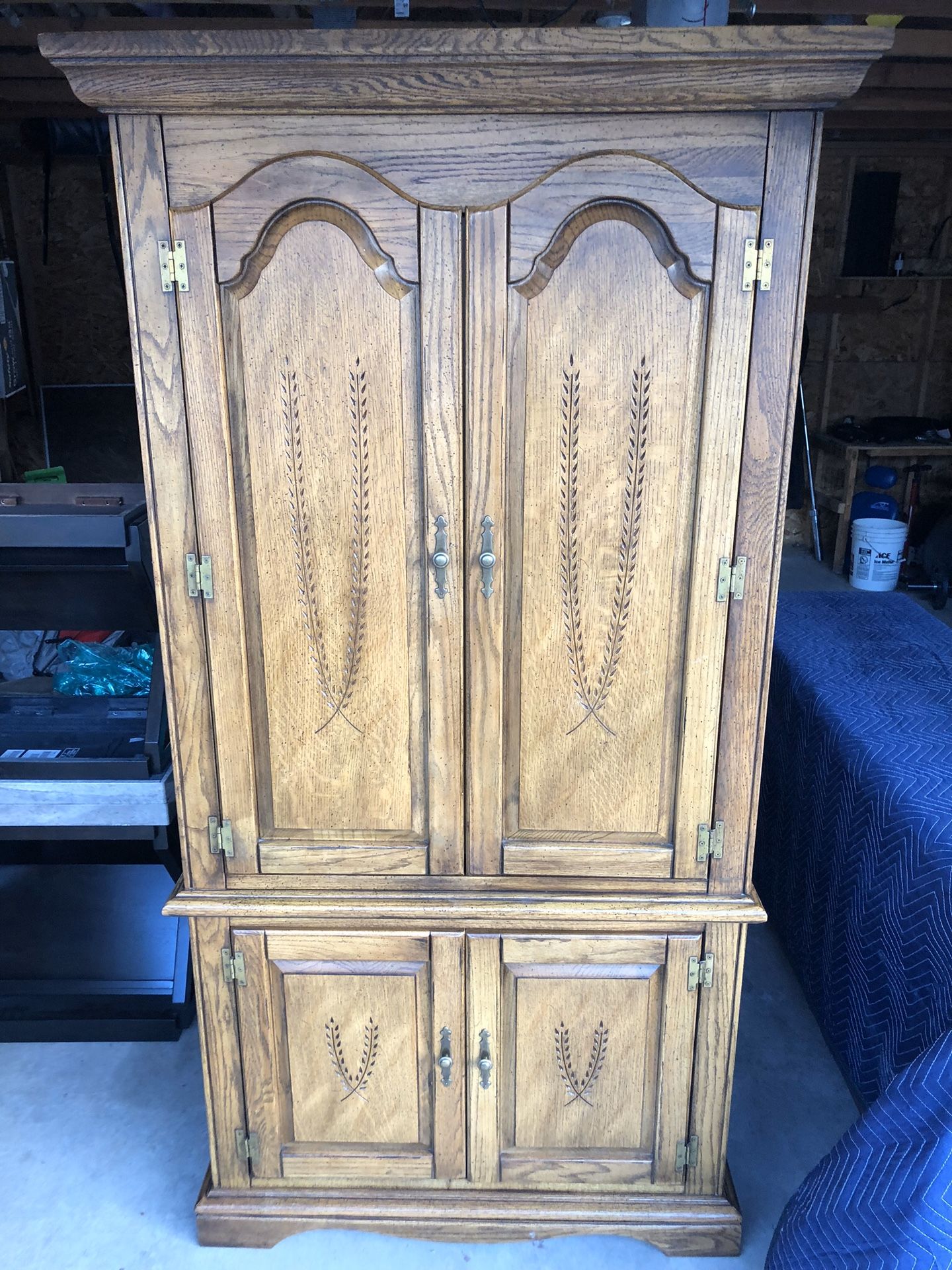 American of Martinsville Armoire