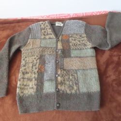 Vintage 60s 70s mcdonalds  virgin wool kid Mohair cardigan sweater Small