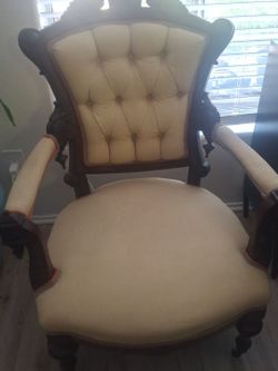 Victorian Carved Walnut Tufted Armchair