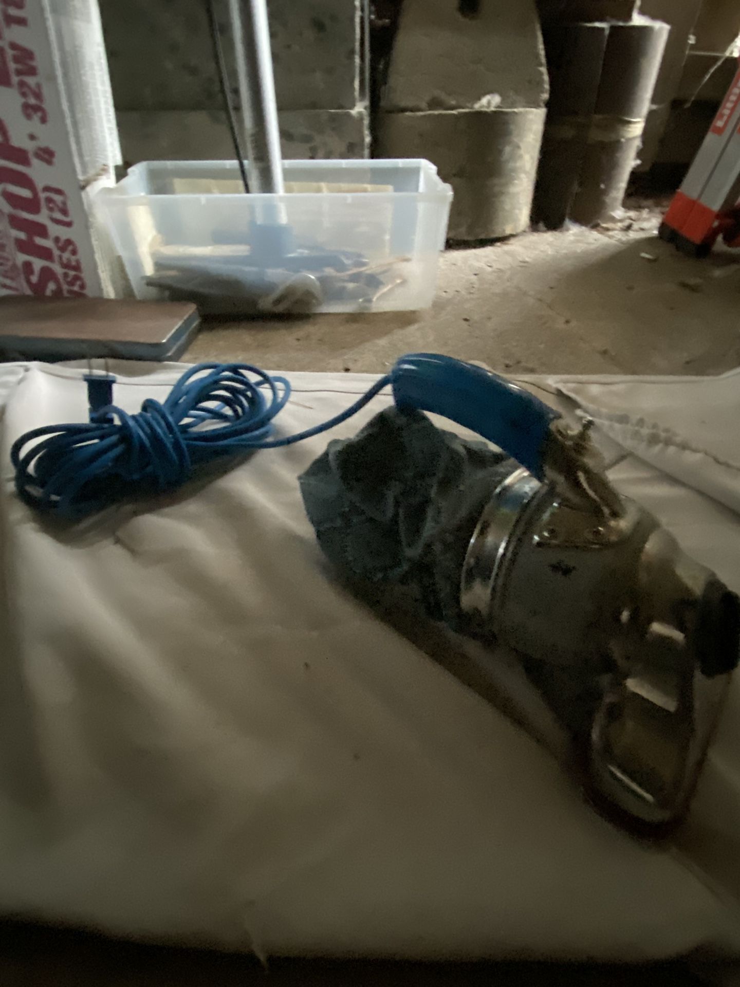 ROYAL Mini Vacuum 