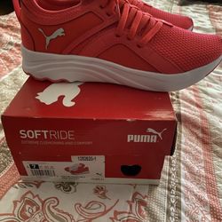Puma Soft Stride Womens Size 7 (New)