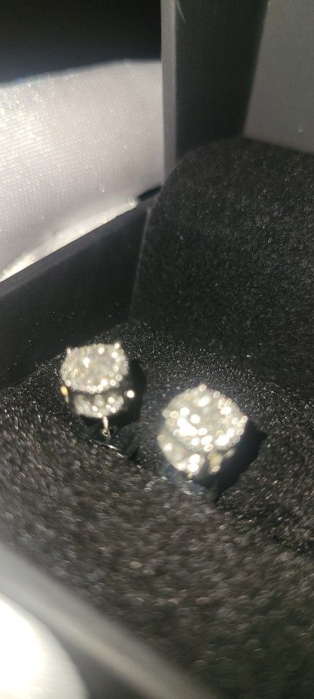 Moissanite Cluster Stud Earrings 