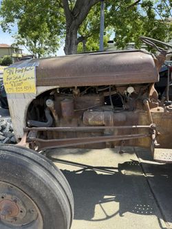 1939 FORD TRACTOR