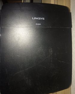 Linksys E1200 wireless internet router