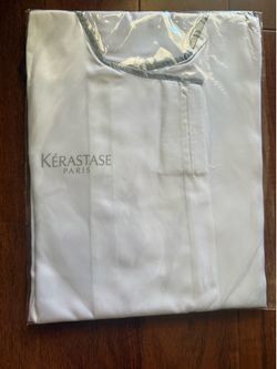 Genuine Kérastase Paris Professional Salon Cape – New & Sealed