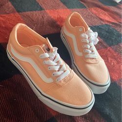 New Vans Size 3 And 13 In Kids