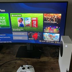 ASUS TUF GAMING 32” Curved Monitor 144Hz  FOR  SALE !!!