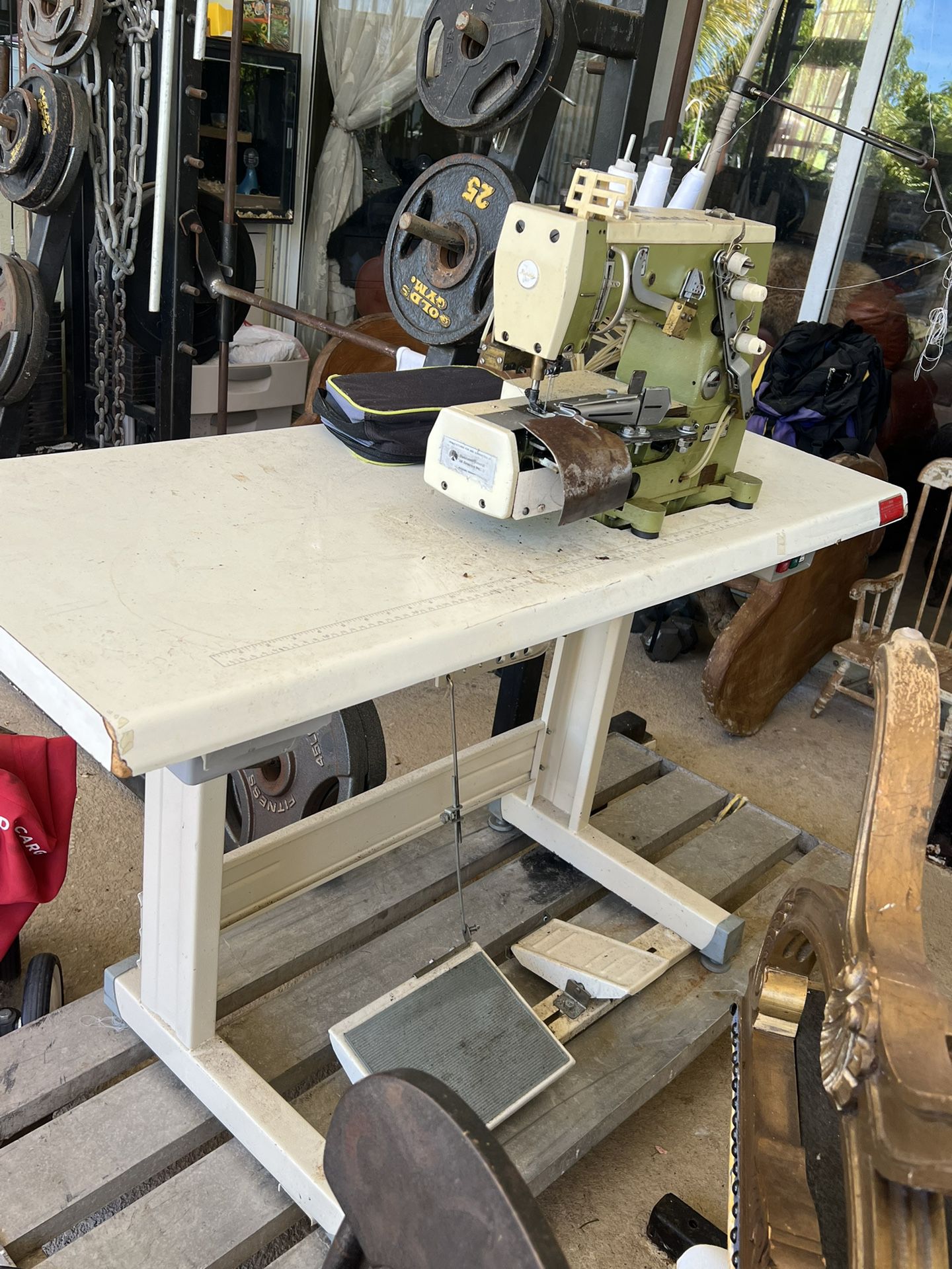 Rimoldi Sewing Machine