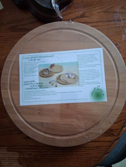 Bamboo Swivel Cheeseboard & Knife Set