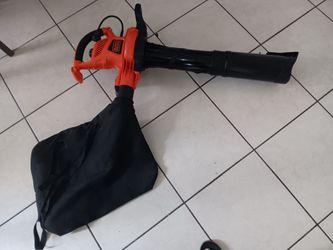 Black+Decker Electric Leaf Blower Vacuum