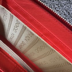 Red Wallet 
