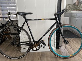 The Hour Fixed Gear Bike