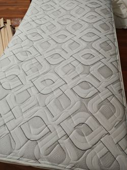 Twin mattress