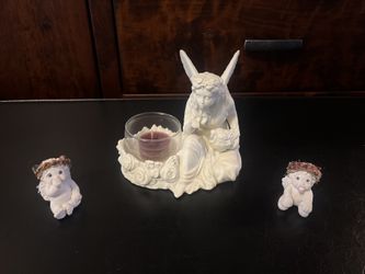Candle Holder With Angel Figurines
