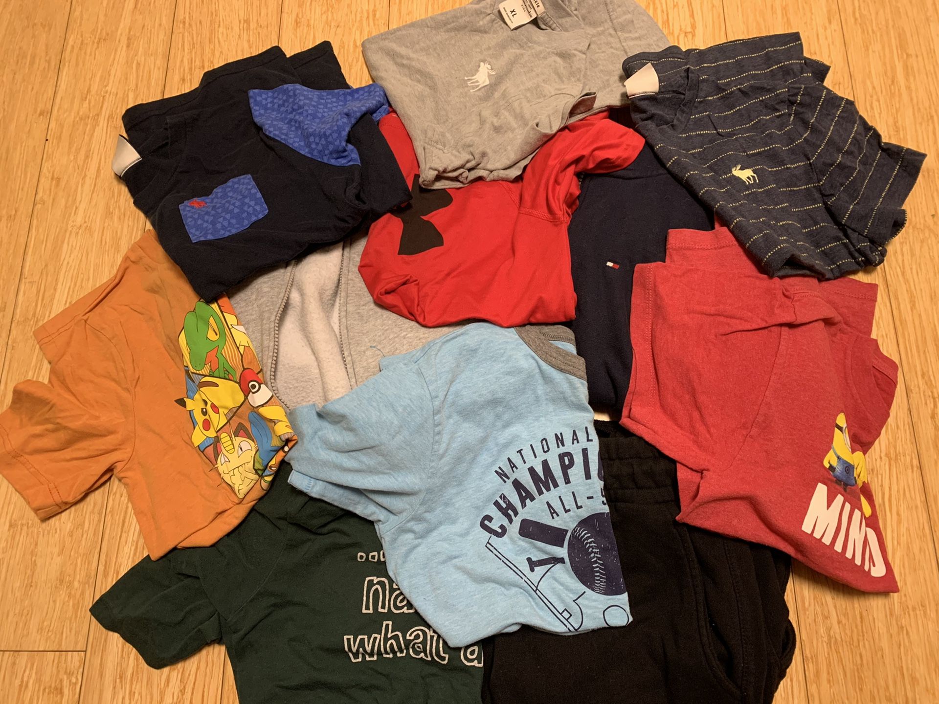 11 pieces for $ 25 size L for boy’s