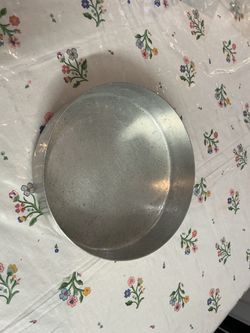 9.5” Round Aluminum Baking Pan