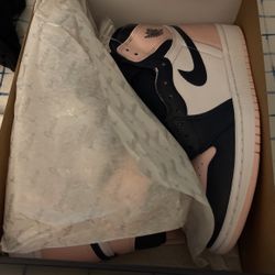 Jordan 1 Women’s 8