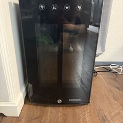 Wine fridge 