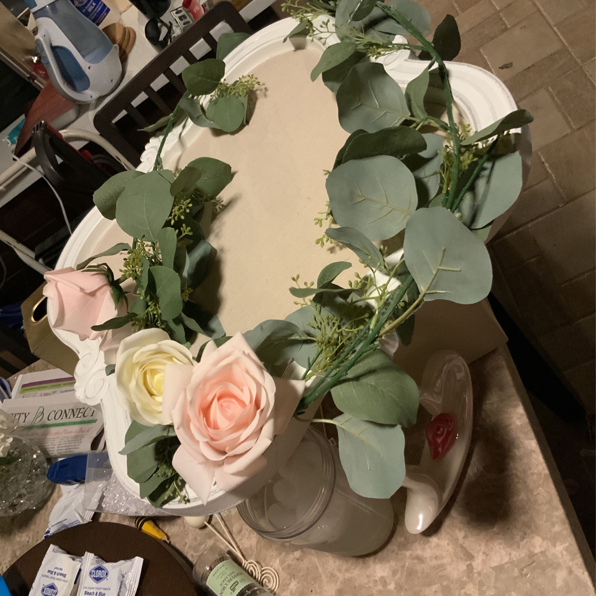 Wedding Decor: Garland w Roses