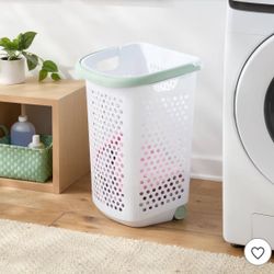 Rolling Hamper 