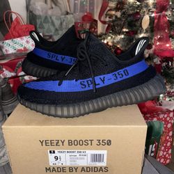 Yeezy 350 Dazzaling Blue