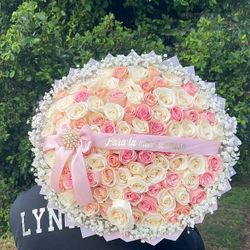 Valentines flower bouquet 