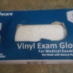 98  Safecare Vinyl Exam Gloves In Open Box Size Large