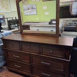 Hudson Cherry 7 Drawer Dresser
