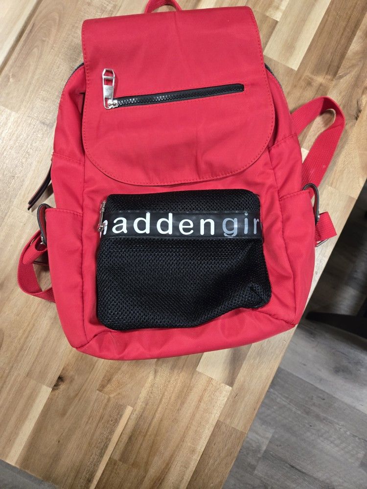 Nwot Steve Madden Madden Girl Small Black & Red Backpack