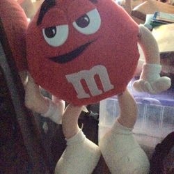 2 Large M&M’s