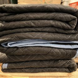 Moving Blankets (Set of Four)