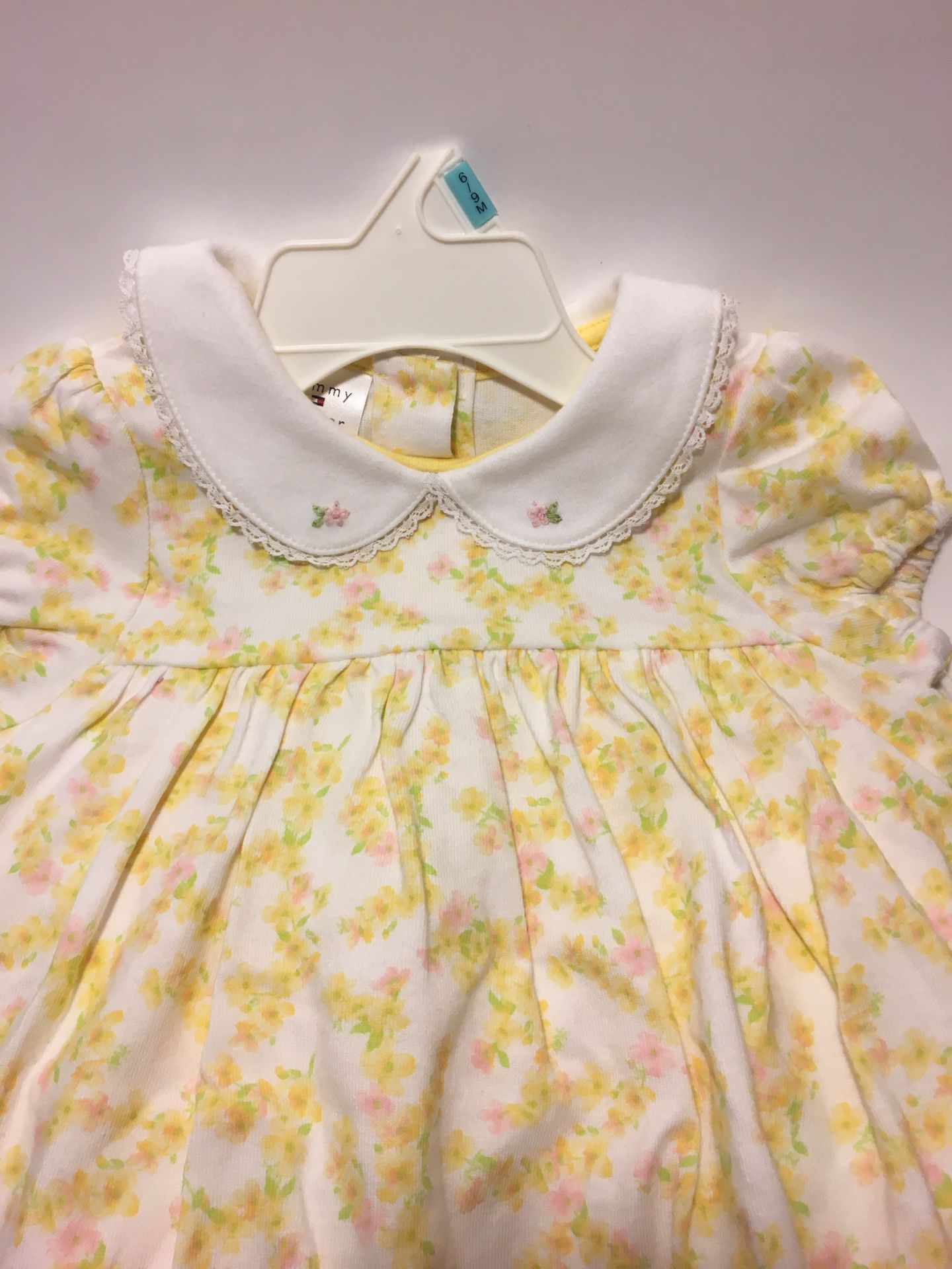 Baby girl yellow flower dress size 6-9 new with tags Tommy Hilfiger